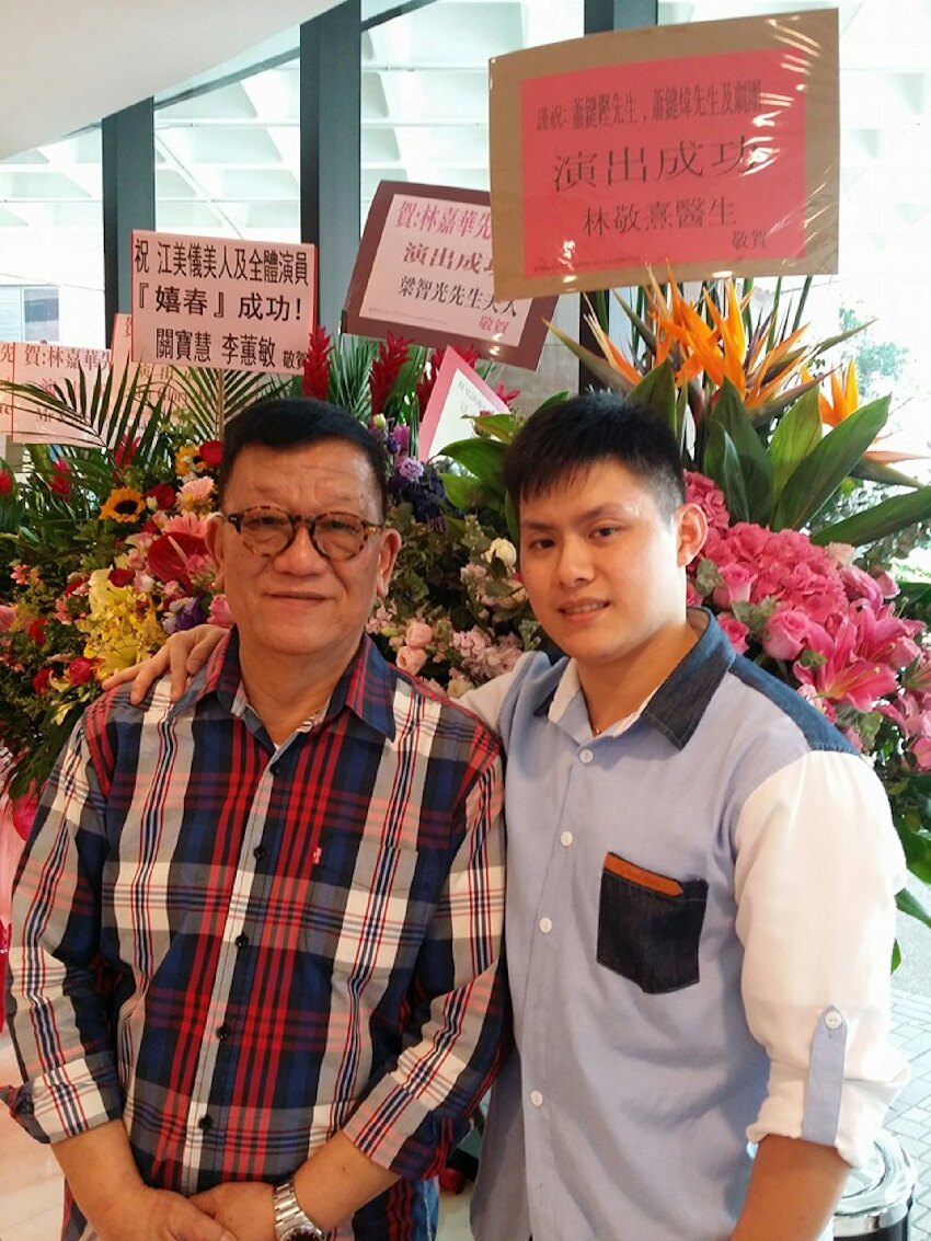 香港金牌製作人靈堂布置曝光，早前不敵病魔離世，明日將出殯火化