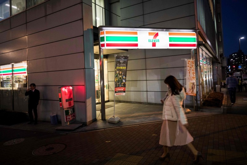 7-11超商店長「太太突然走了」沒有24小時營業　小7店長「被求償1700萬元」總部出面回應了