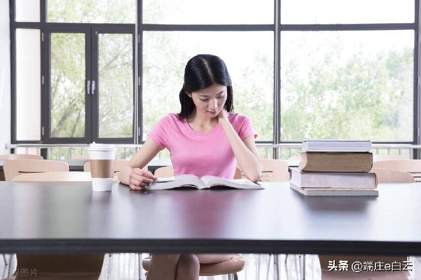 女人給你三個暗示,大多是喜歡你的表現,千萬別錯過