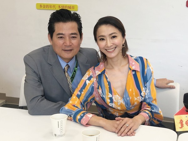 結婚4年多！47歲侯怡君驚傳「攝影棚暴.打小三」　對方全身傷「電視台高層急發聲」