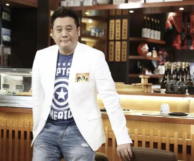 TVB金牌綠葉近況曝光,到內地做吃播風生水起,身價暴漲買車買房