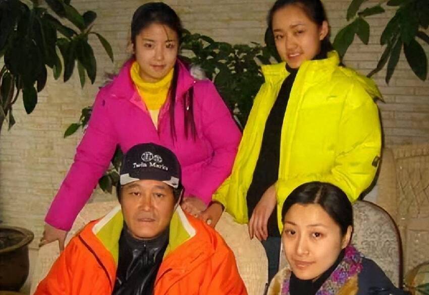 18歲被趙本山看中，因為拒絕「潛規則」被封殺，現回農村當教師