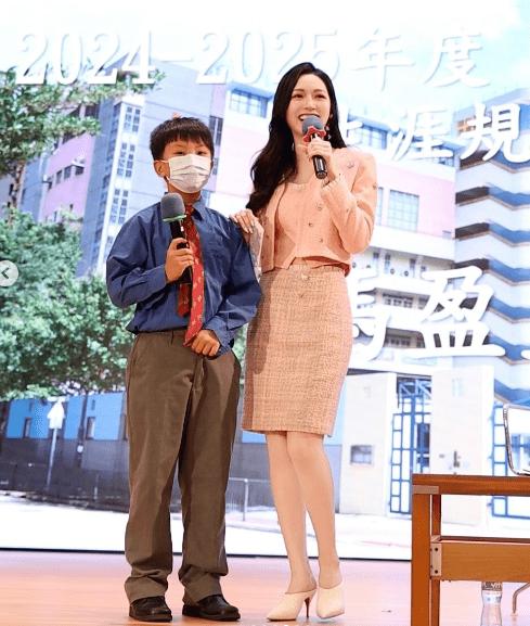 30歲馮盈盈屢傳離巢終公布新動向!進軍教育界,近期出席大學講座