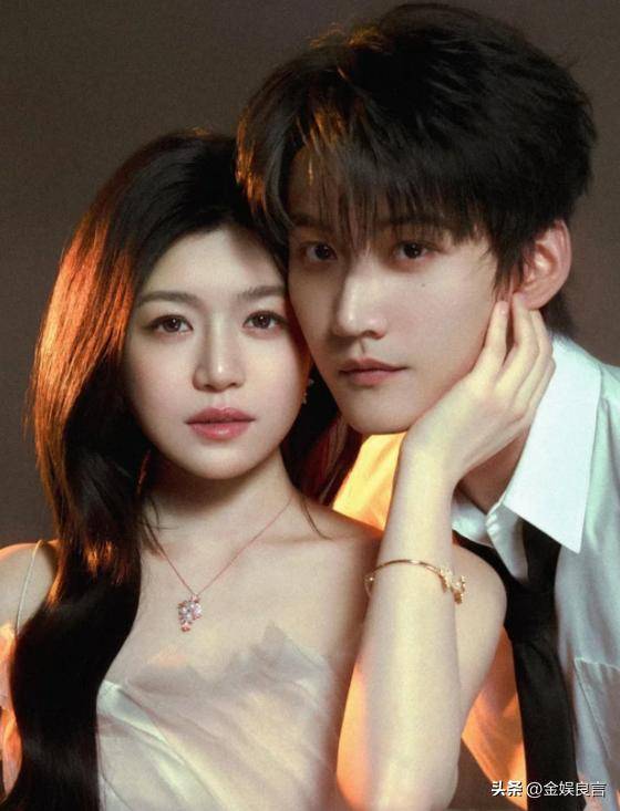 離婚後又出事！42歲陳妍希「坐輪椅被推出門」　工作全面取消「病況粉絲嚇壞」