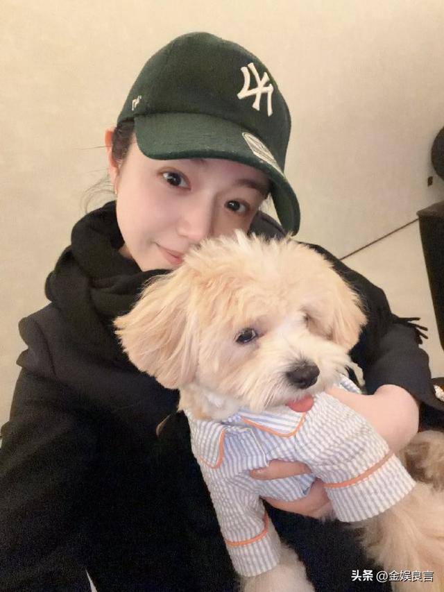 離婚後又出事！42歲陳妍希「坐輪椅被推出門」　工作全面取消「病況粉絲嚇壞」