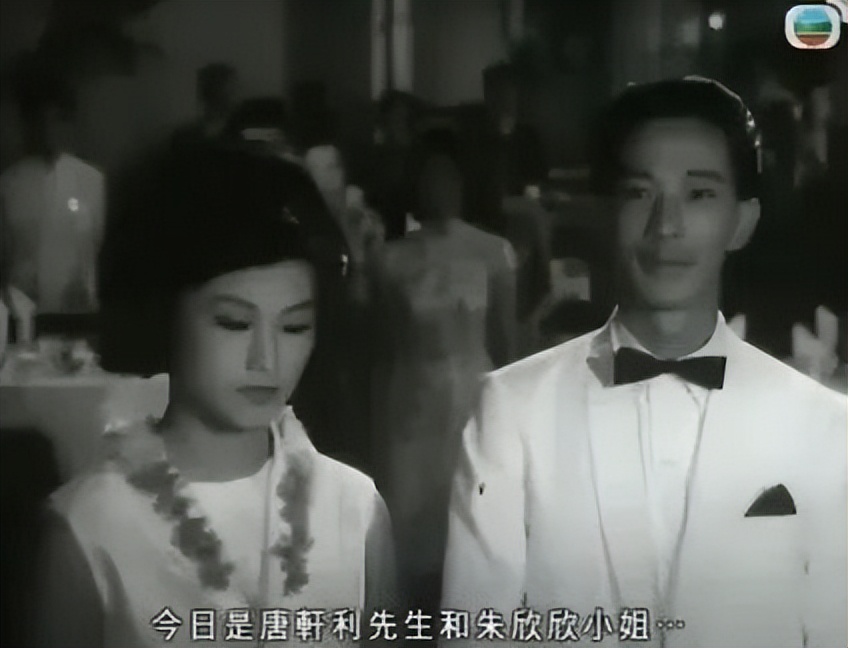 一路走好！香港資深藝人離世，近日設靈出殯，一生甘當黃金綠葉