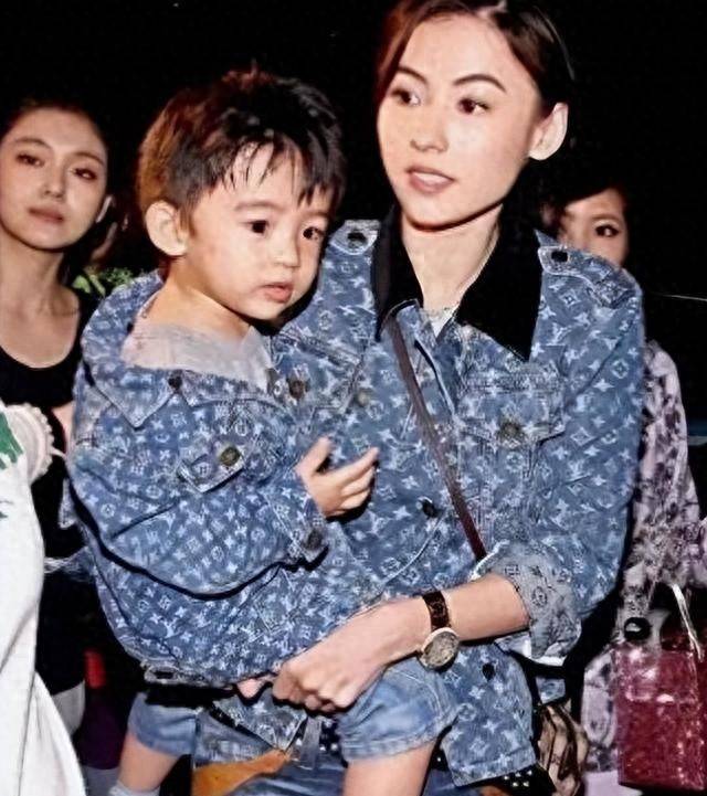 張柏芝徹底坦白：3年流產4次，重病纏身，原來謝霆鋒真沒說錯