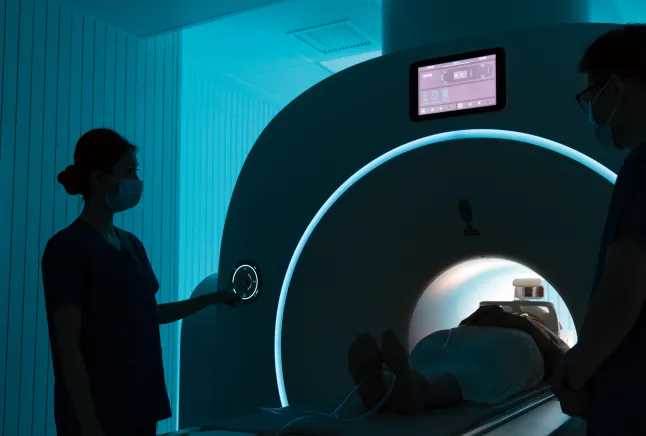 22歲女研究生「做電腦斷層」24小時內猝逝！院方緊急發聲明「原因出在它...」