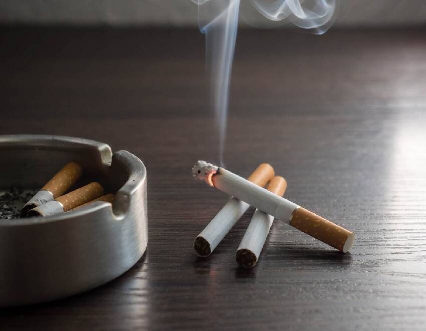 快訊／98年後出生終身禁買菸？