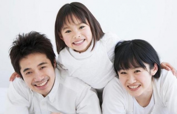 這4種爸爸,養不出幸福的女兒,只會讓女兒活得很「慘」