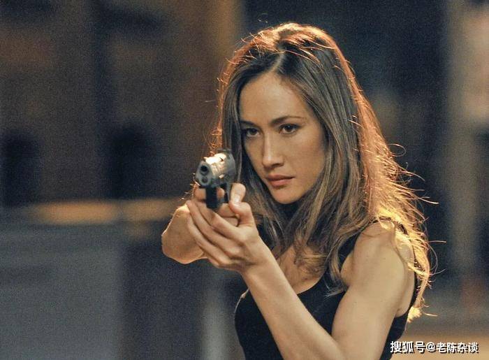 扛不住啊扛不住，Maggie Q，身材也太飽滿有料了！