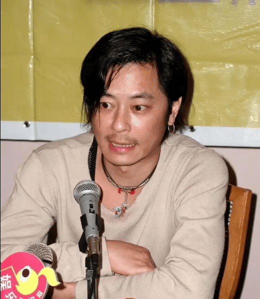 是謝霆鋒毒啞了王傑的嗓子?香港娛記爆料:真相不是那麼簡單