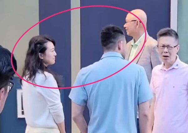 黃仁勳「準媳婦、準女婿」曝光！緊黏2人「超狂背景被起底」