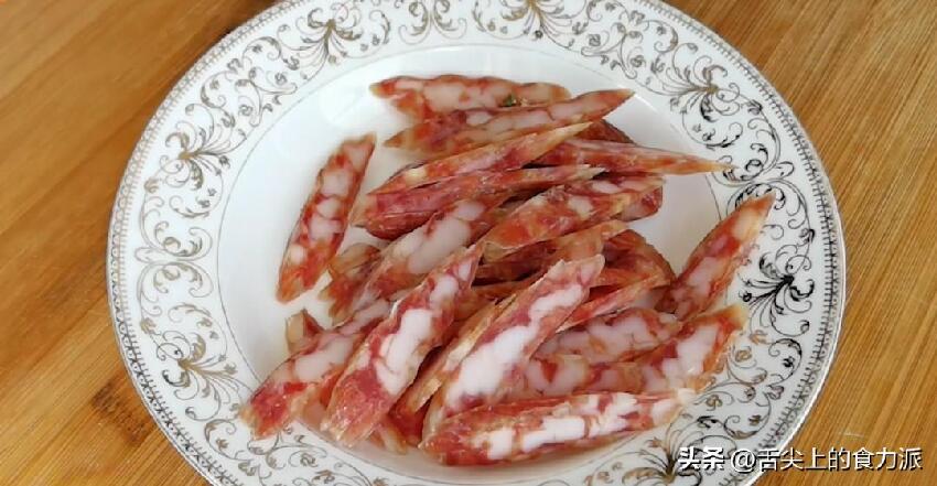年過50！少吃花生「多吃2種鹼性菜」老中醫推薦：頭髮黑了「口臭沒了」氣色好