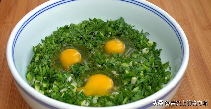 年過50！少吃花生「多吃2種鹼性菜」老中醫推薦：頭髮黑了「口臭沒了」氣色好
