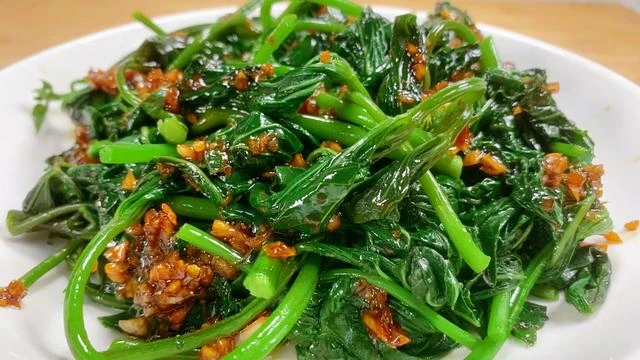 「長壽菜」原來是它，一護眼，二通便，三控血壓，中老年人要常吃