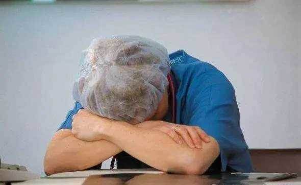 癌最開始形成時，人一般會感覺4處不對勁，但少有人重視！