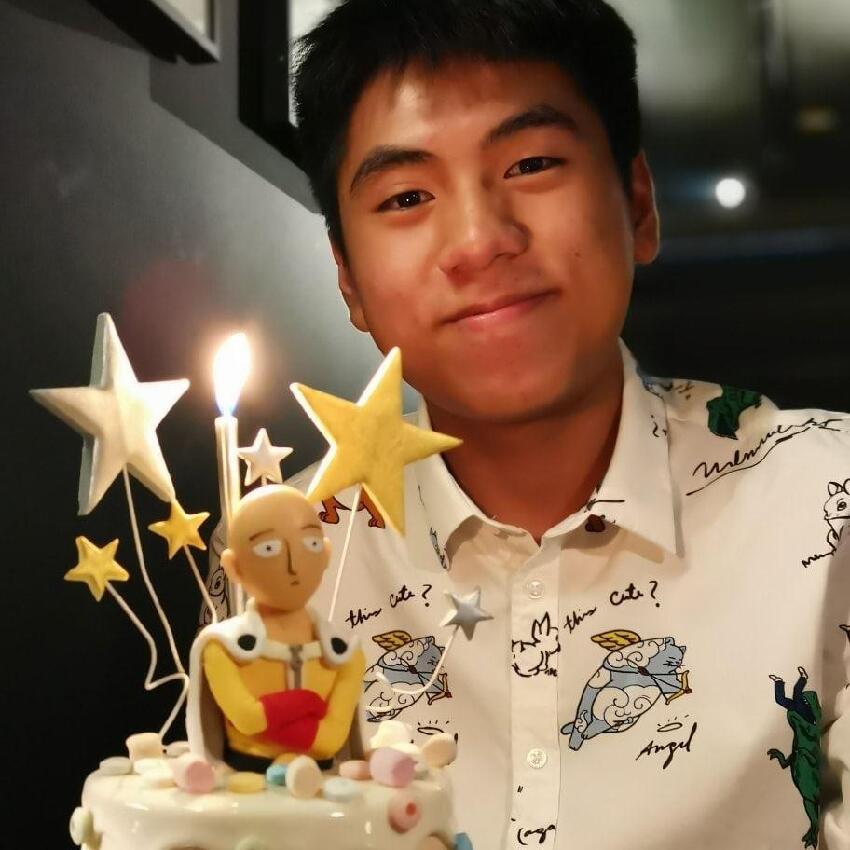 麥長青罕曬父子照！21歲兒子陽剛硬朗比爹更帥，國外讀IT不願入行