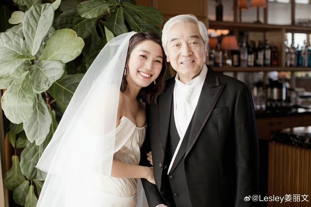 恭喜！香港女星姜麗文設婚宴，一家全是演員，兩年前已註冊結婚