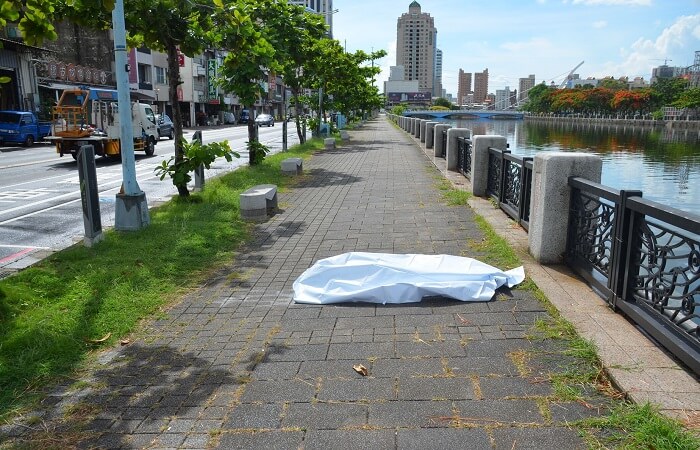 女友過世百日！台南癡情男「到同地點輕生」陪走黃泉路　媽媽「看完遺書」崩潰