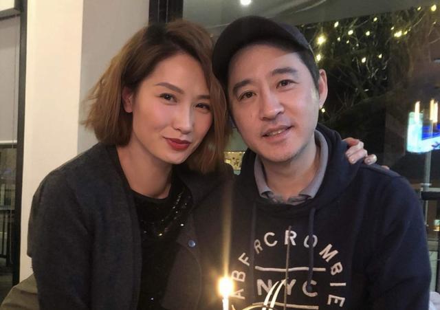 香港女星慶祝結婚15年，嫁美食大亨做闊太，定居國外住幾千萬豪宅