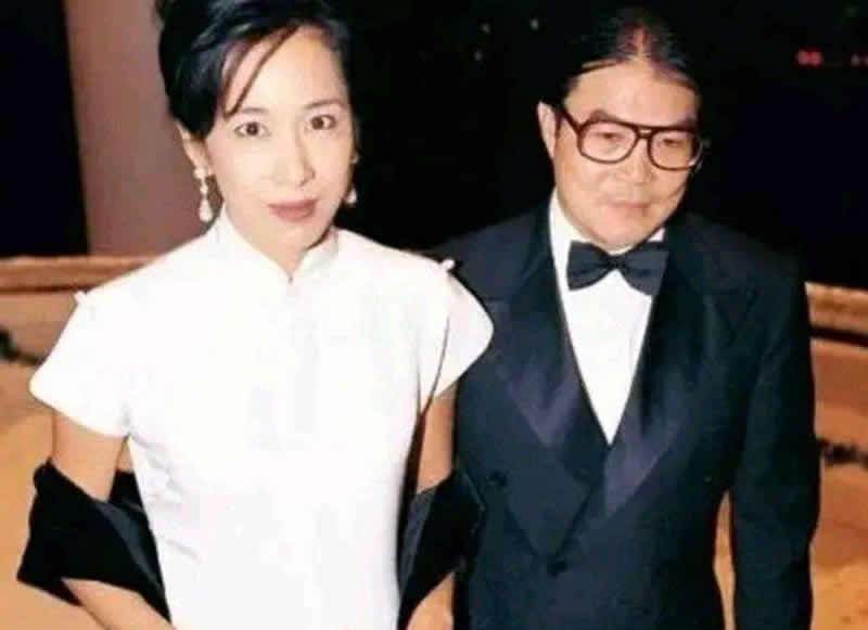 百億家產無人繼承！髮妻陪他白手起家「61歲為娶朱玲玲拋妻棄子」　失婚時「前妻不要分文」兒子也不原諒他