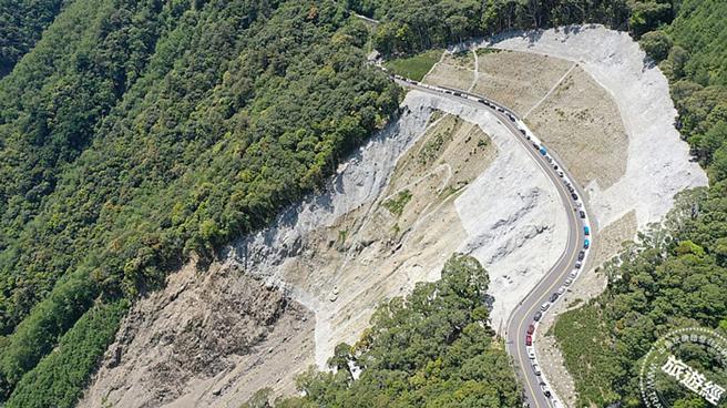 恐怖傳說曝光！南橫公路「猛鬼隧道」背景起底　傳「水泥壁卡7人遺體」永遠無法入土為安