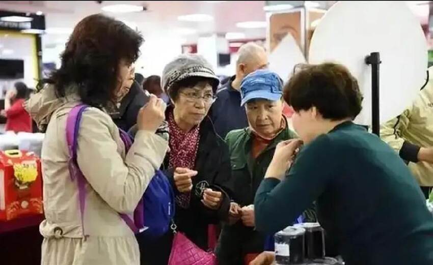 風水大師再三警告：人過70，這三衣別穿，這三事別做「這三壽別過，這三地別去」還有很多人不知道！！