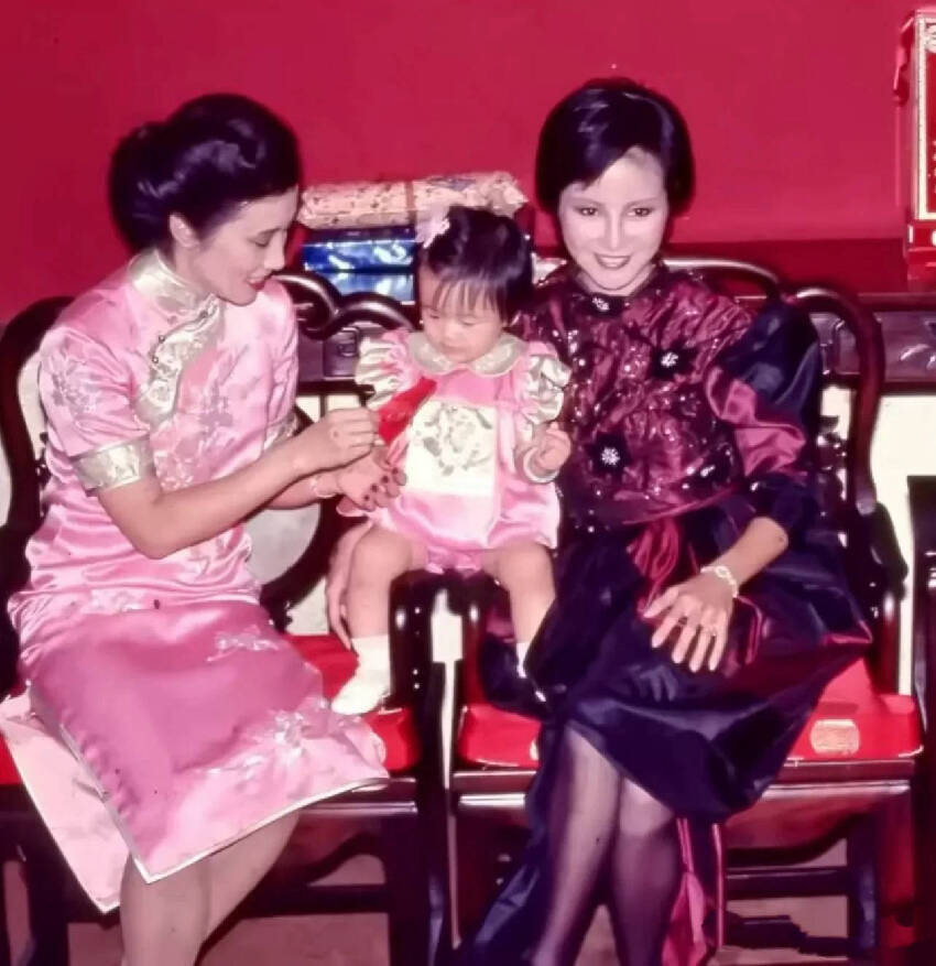 汪明荃曬舊照悼念謝賢，公開真實關係、不止是拍檔，系謝婷婷乾媽