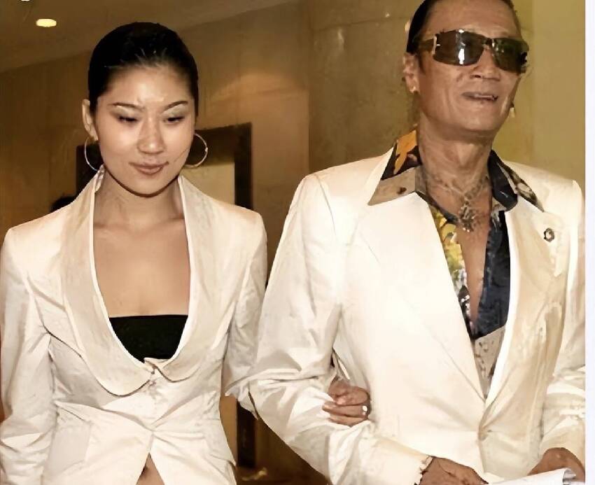 汪明荃曬舊照悼念謝賢，公開真實關係、不止是拍檔，系謝婷婷乾媽