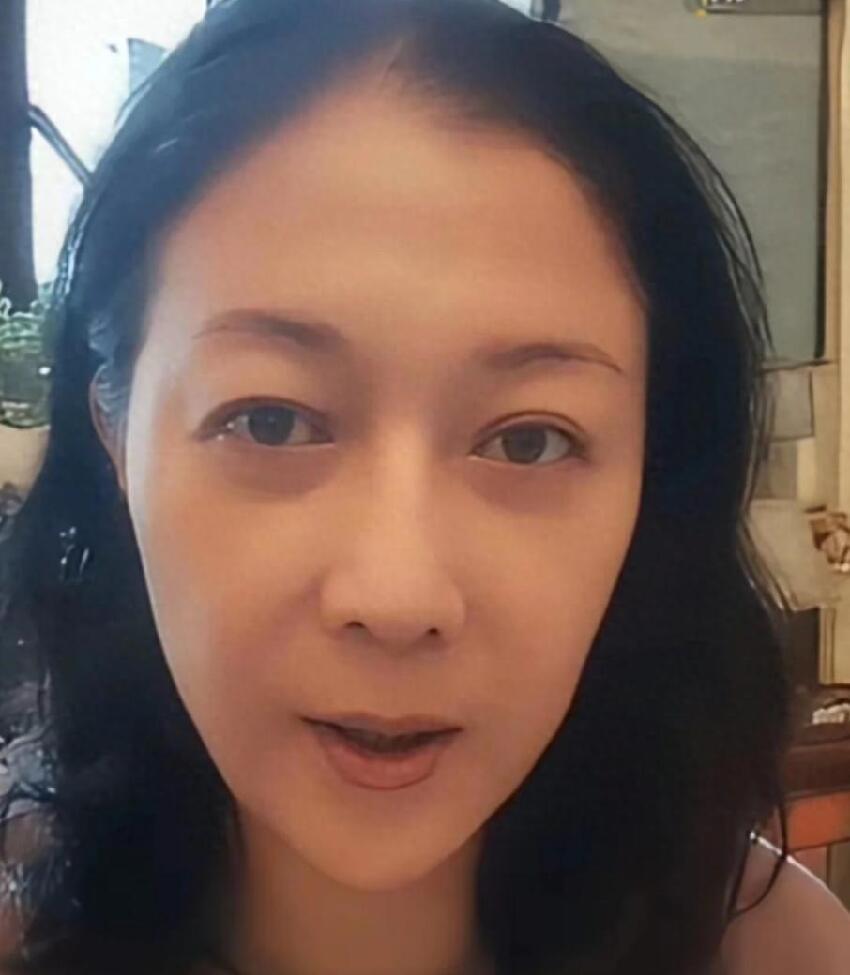 吳綺莉與女兒關係破冰，透露吳卓林要回家下廚，淚灑直播間