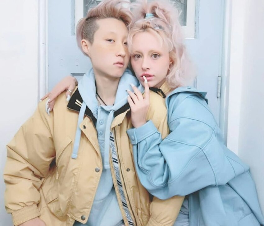 吳綺莉與女兒關係破冰，透露吳卓林要回家下廚，淚灑直播間