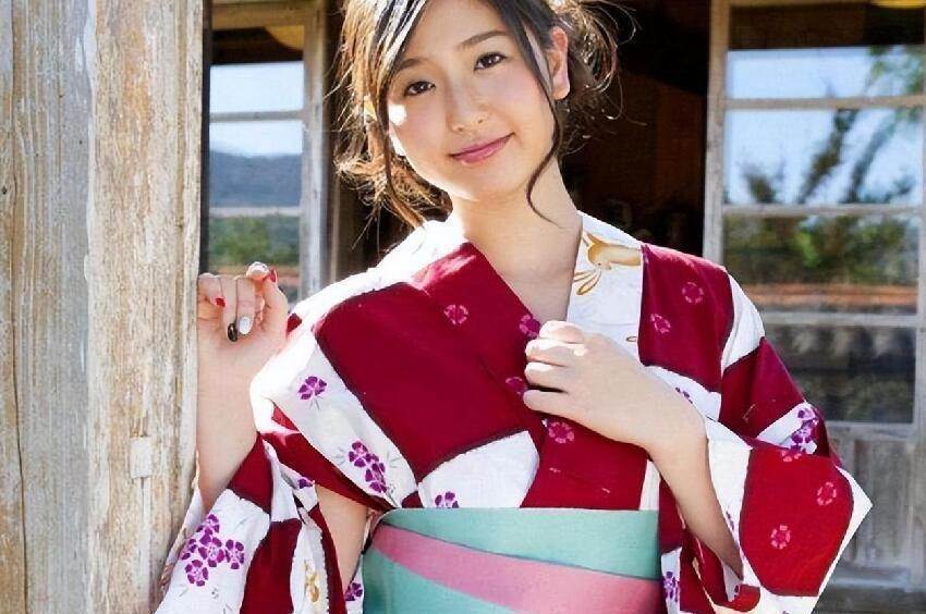 日本女性出軌率50%,為何丈夫選擇視而不見!答案很震驚