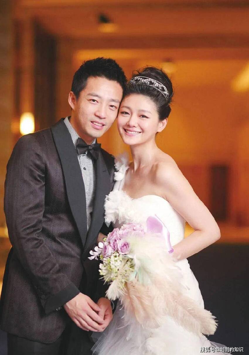 15年前大S 帶汪小菲回娘家的舊照曝光，一個細節讓人感到唏噓不已
