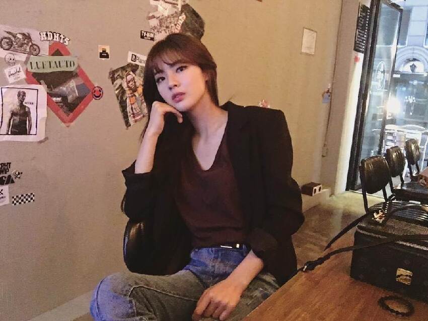 一個女人,不在朋友圈裡曬這4樣東西,說明她很聰明