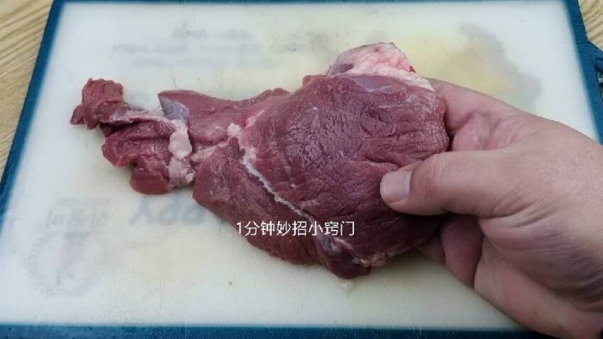 同樣都是豬肉，「淺色肉」和「深色肉」有區別？看清楚了再買就不會吃虧了。