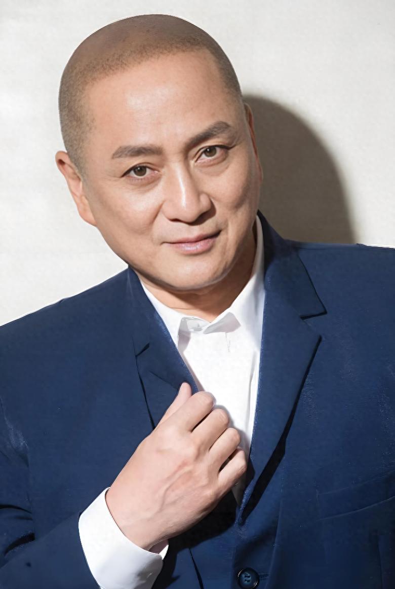 謝賢離世湯鎮業悼念，曝對方晚年頻繁摔倒入院，稱其一生帥氣瀟灑