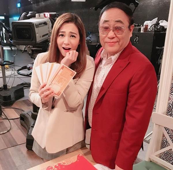 離開電視台！ 31歲女星被目擊「海南雞飯店打工」「被認出不尷尬」職業不分貴賤