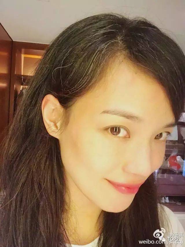 47歲舒淇美到天際，「人松肉緊」，風情萬種，「驚艷」了半個娛樂圈