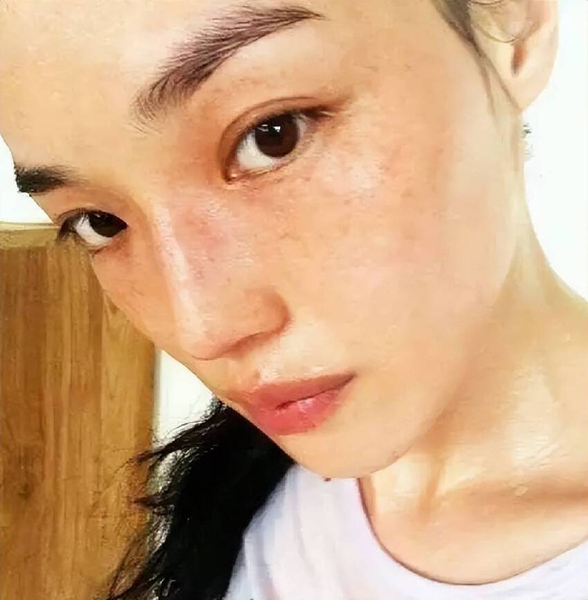 47歲舒淇美到天際，「人松肉緊」，風情萬種，「驚艷」了半個娛樂圈