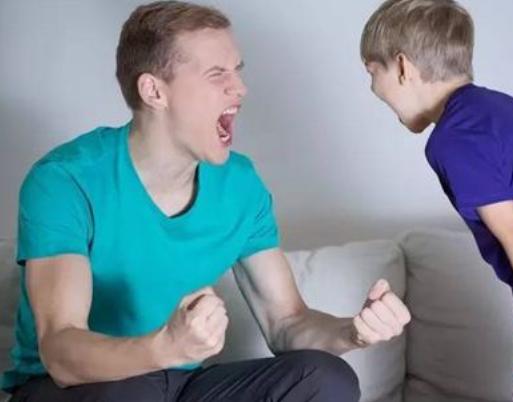 家有小孩很堅持很固執?請先懂孩子再溝通!