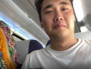 男搭機驚見「媽祖坐隔壁」！網吵「沒身分證怎買票」航司1句話「曬證」全跪了：祂真的有