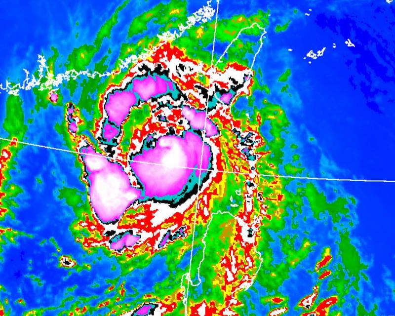 紅霞中颱剛走「台灣3地雨狂飆」！氣象專家示警「又有新颱風醞釀」：強度不弱...