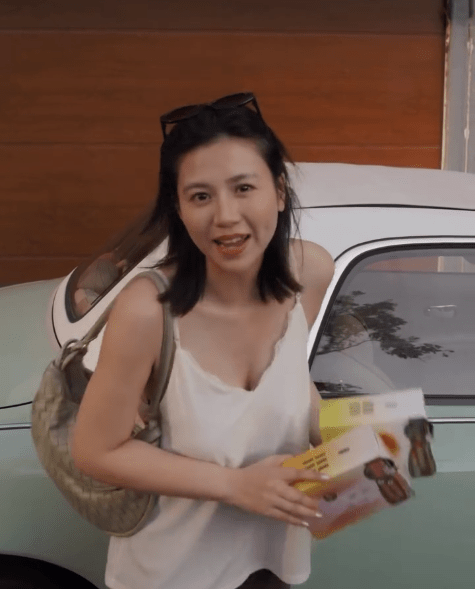 香港知名演員拍減肥廣告,曬豐滿身材,隨時準備和視帝男友結婚
