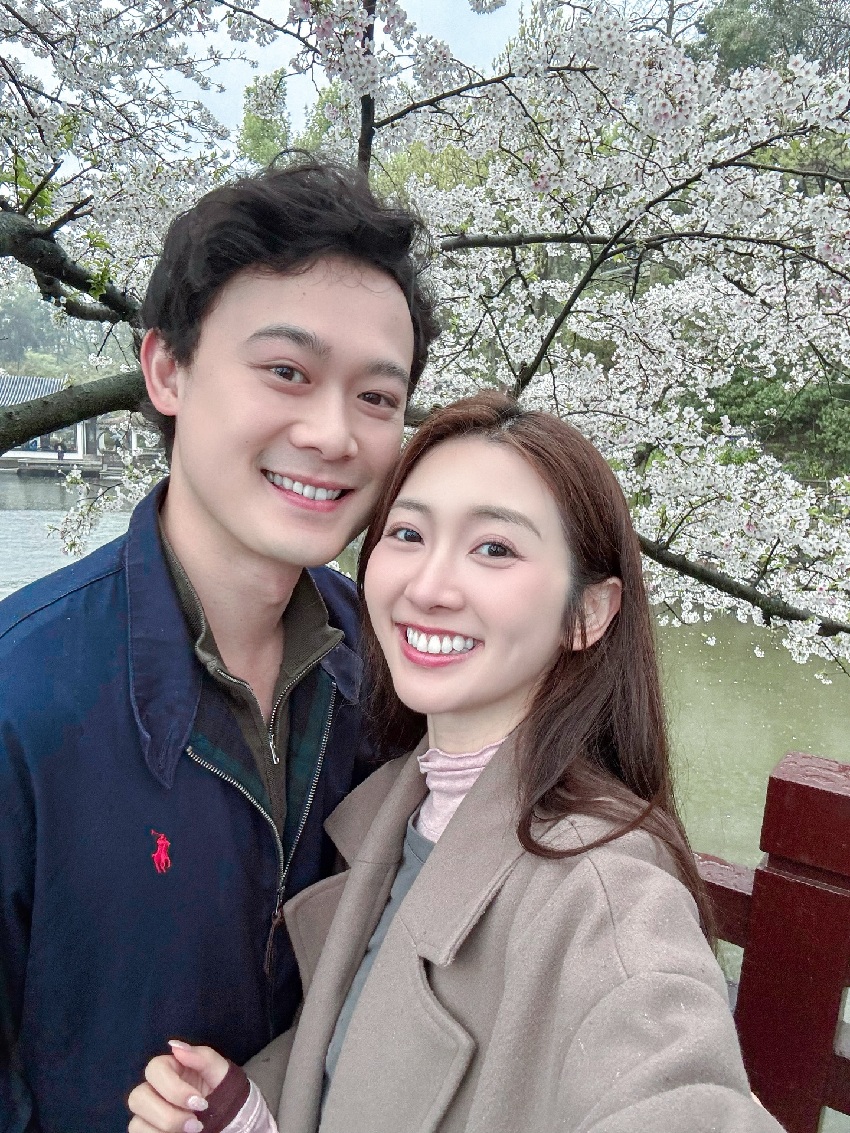 香港女星和男友分手才三個月,與富豪相戀結婚,如今過上豪門生活