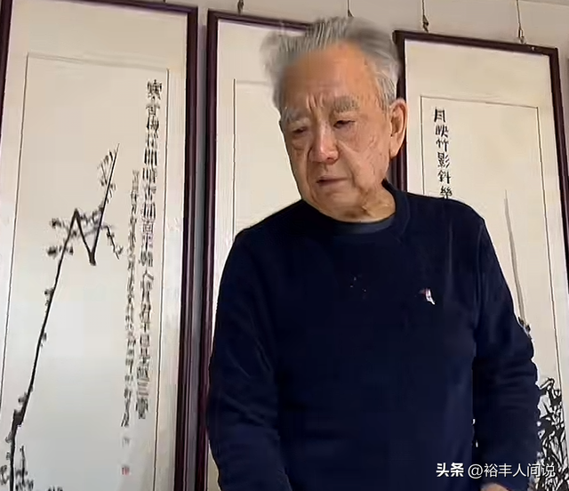 爺孫戀破局?79歲名人「離婚小38歲嬌妻」財產全給她 近況曝光「跌破眾人眼鏡」:晚年更幸福