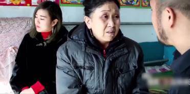 爸爸心梗走了!媽媽從此信佛更虔誠「退休後天天去廟裡當義工」,她退休每月有18000「常捐錢給寺廟」說要多做功德… 直到有次她病倒「付醫藥費時我一看她的賬戶」當場腿軟了