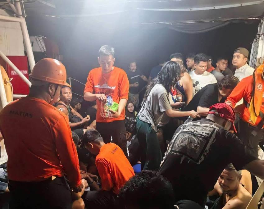 快訊／大型渡輪「滿載350人」驚傳沉沒！傷亡人數曝光...