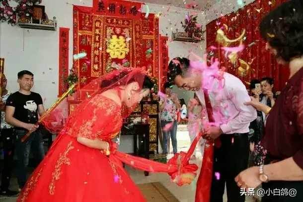 懷孕5個月自己包了2盤水餃！老公沒幫忙「還把全部端給婆婆」我委屈極了，沒想到「他突然吼我幾句話」我的婚姻也結束了，孩子也不打算要了...