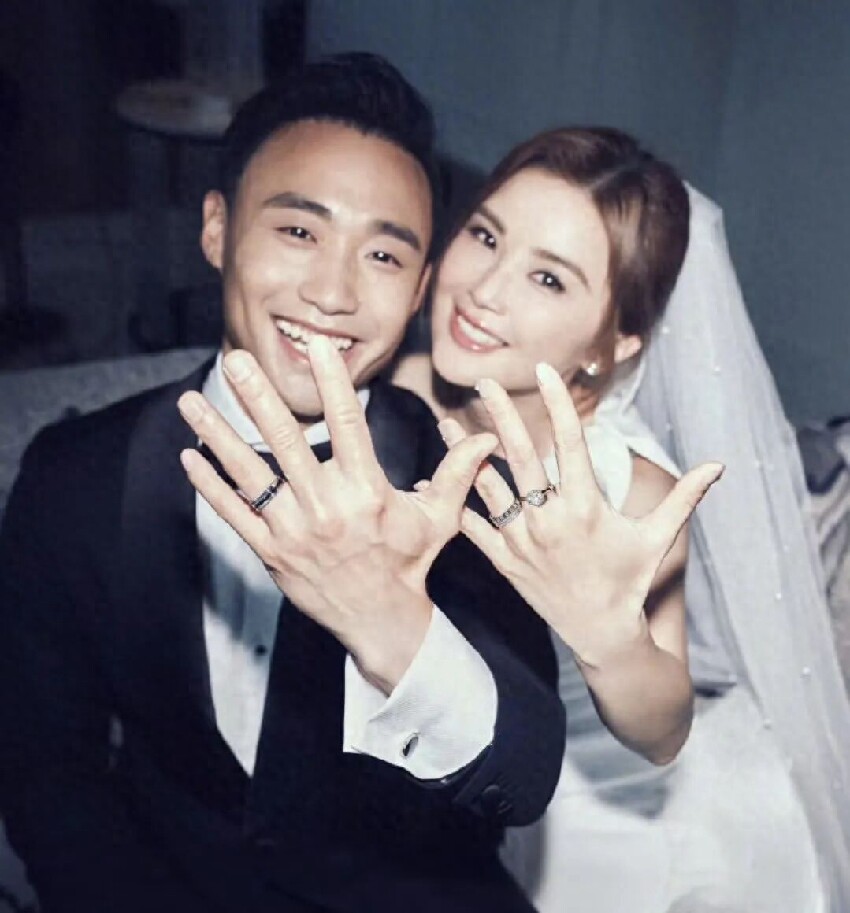 告別百億豪門戀！阿 Sa 放棄石恆聰，選擇月入 10 萬的他，活明白了